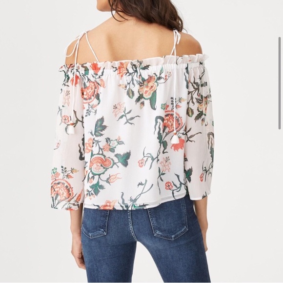 Club Monaco’s cold shoulder floral top (Janou top) - Picture 2 of 6